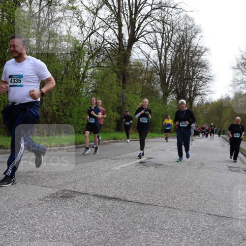 12.04.2026 - 45. Internationalen Wilhelmsburger Insellauf Yannick Fuchs http://msf.ph/oto/9506620 12.04.2026 13:01:18 Laufen 4335, 5005, 4730, 4216 meine-sportfotos.de