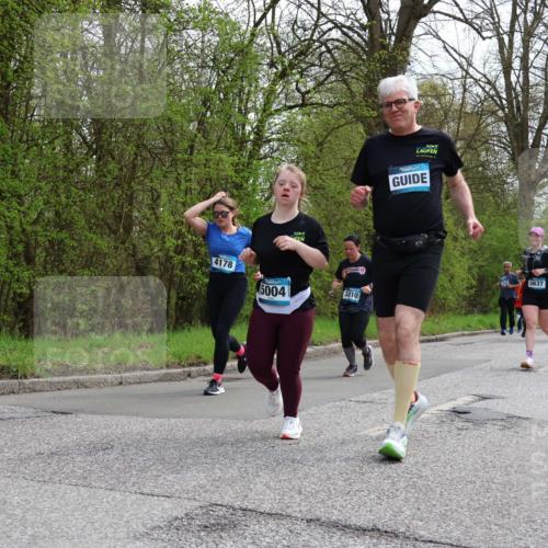 12.04.2026 - 45. Internationalen Wilhelmsburger Insellauf Yannick Fuchs http://msf.ph/oto/9506691 12.04.2026 13:01:33 Laufen 4178, 5004, 4919, 5637, 3810 meine-sportfotos.de