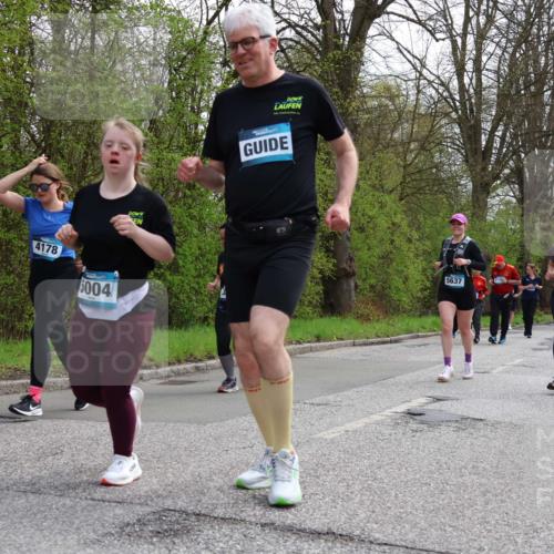 12.04.2026 - 45. Internationalen Wilhelmsburger Insellauf Yannick Fuchs http://msf.ph/oto/9506694 12.04.2026 13:01:34 Laufen 4178, 5004, 5637, 4919 meine-sportfotos.de