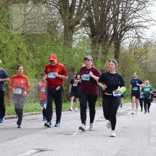 12.04.2026 - 45. Internationalen Wilhelmsburger Insellauf Yannick Fuchs http://msf.ph/oto/9506706 12.04.2026 13:01:37 Laufen 13, 51, 2114, 4669, 4579, 5437, 4040, 3462 meine-sportfotos.de