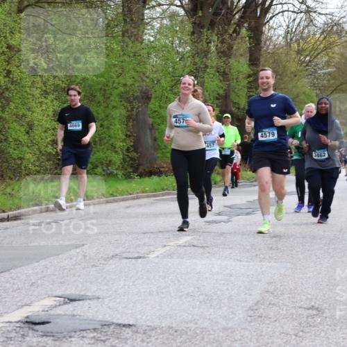 12.04.2026 - 45. Internationalen Wilhelmsburger Insellauf Yannick Fuchs http://msf.ph/oto/9506724 12.04.2026 13:01:41 Laufen 445, 4669, 457, 457, 4579, 3462 meine-sportfotos.de