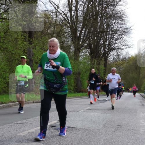 12.04.2026 - 45. Internationalen Wilhelmsburger Insellauf Yannick Fuchs http://msf.ph/oto/9506769 12.04.2026 13:01:50 Laufen 2043, 543, 5481, 3933 meine-sportfotos.de
