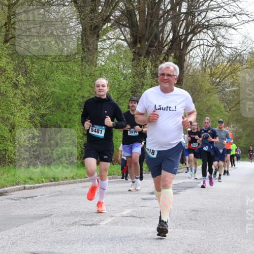 12.04.2026 - 45. Internationalen Wilhelmsburger Insellauf Yannick Fuchs http://msf.ph/oto/9506774 12.04.2026 13:01:51 Laufen 5481, 3935, 18, 2637, 21 meine-sportfotos.de