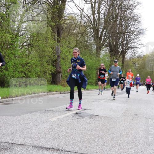 12.04.2026 - 45. Internationalen Wilhelmsburger Insellauf Yannick Fuchs http://msf.ph/oto/9506796 12.04.2026 13:01:57 Laufen 3942, 2637, 2026, 5199 meine-sportfotos.de