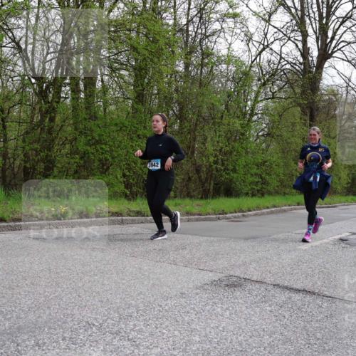 12.04.2026 - 45. Internationalen Wilhelmsburger Insellauf Yannick Fuchs http://msf.ph/oto/9506799 12.04.2026 13:01:58 Laufen 3942, 0, 2637, 2026 meine-sportfotos.de