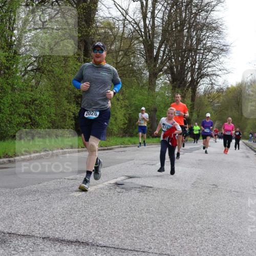 12.04.2026 - 45. Internationalen Wilhelmsburger Insellauf Yannick Fuchs http://msf.ph/oto/9506809 12.04.2026 13:02:00 Laufen 2026, 5199 meine-sportfotos.de