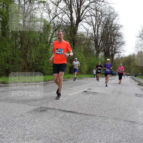 12.04.2026 - 45. Internationalen Wilhelmsburger Insellauf Yannick Fuchs http://msf.ph/oto/9506826 12.04.2026 13:02:04 Laufen 2462, 3469 meine-sportfotos.de