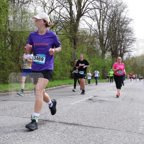 12.04.2026 - 45. Internationalen Wilhelmsburger Insellauf Yannick Fuchs http://msf.ph/oto/9506837 12.04.2026 13:02:06 Laufen 5532, 3469, 4558, 3443, 2060 meine-sportfotos.de
