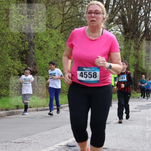 12.04.2026 - 45. Internationalen Wilhelmsburger Insellauf Yannick Fuchs http://msf.ph/oto/9506842 12.04.2026 13:02:08 Laufen 5195, 5584, 4558, 5161, 2470 meine-sportfotos.de