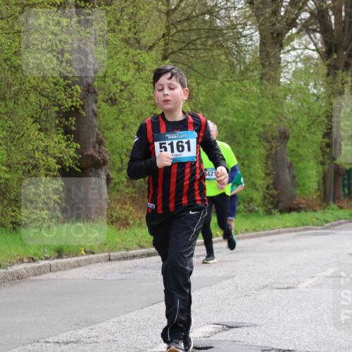 12.04.2026 - 45. Internationalen Wilhelmsburger Insellauf Yannick Fuchs http://msf.ph/oto/9506850 12.04.2026 13:02:10 Laufen 5195, 45, 5161, 4421, 1470 meine-sportfotos.de