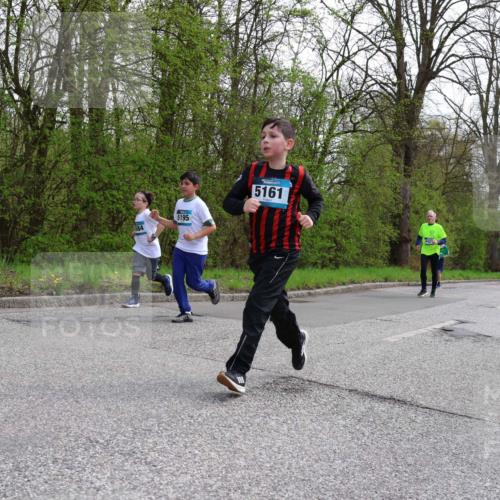 12.04.2026 - 45. Internationalen Wilhelmsburger Insellauf Yannick Fuchs http://msf.ph/oto/9506858 12.04.2026 13:02:11 Laufen 5195, 5161, 442 meine-sportfotos.de