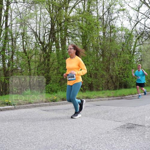 12.04.2026 - 45. Internationalen Wilhelmsburger Insellauf Yannick Fuchs http://msf.ph/oto/9506913 12.04.2026 13:02:23 Laufen 5498, 5686 meine-sportfotos.de