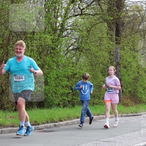 12.04.2026 - 45. Internationalen Wilhelmsburger Insellauf Yannick Fuchs http://msf.ph/oto/9506917 12.04.2026 13:02:24 Laufen 5686, 5675 meine-sportfotos.de