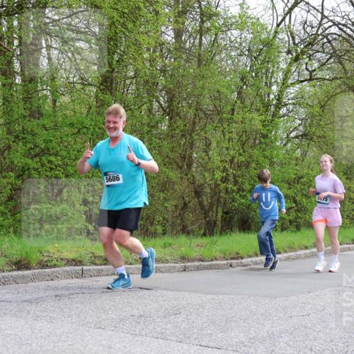 12.04.2026 - 45. Internationalen Wilhelmsburger Insellauf Yannick Fuchs http://msf.ph/oto/9506921 12.04.2026 13:02:25 Laufen 5686 meine-sportfotos.de