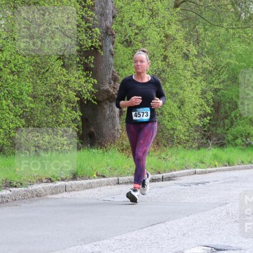 12.04.2026 - 45. Internationalen Wilhelmsburger Insellauf Yannick Fuchs http://msf.ph/oto/9506936 12.04.2026 13:02:28 Laufen 4573 meine-sportfotos.de