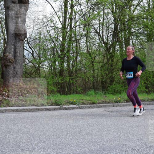 12.04.2026 - 45. Internationalen Wilhelmsburger Insellauf Yannick Fuchs http://msf.ph/oto/9506955 12.04.2026 13:02:31 Laufen 4573 meine-sportfotos.de
