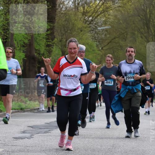 12.04.2026 - 45. Internationalen Wilhelmsburger Insellauf Yannick Fuchs http://msf.ph/oto/9506959 12.04.2026 13:02:36 Laufen 5, 13, 2999, 4662, 4111, 5 meine-sportfotos.de