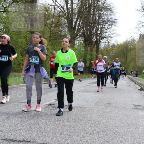 12.04.2026 - 45. Internationalen Wilhelmsburger Insellauf Yannick Fuchs http://msf.ph/oto/9506963 12.04.2026 13:02:37 Laufen 3773, 4106, 4960, 5180 meine-sportfotos.de