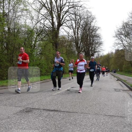 12.04.2026 - 45. Internationalen Wilhelmsburger Insellauf Yannick Fuchs http://msf.ph/oto/9506976 12.04.2026 13:02:40 Laufen 1960, 2999, 4662, 2785 meine-sportfotos.de