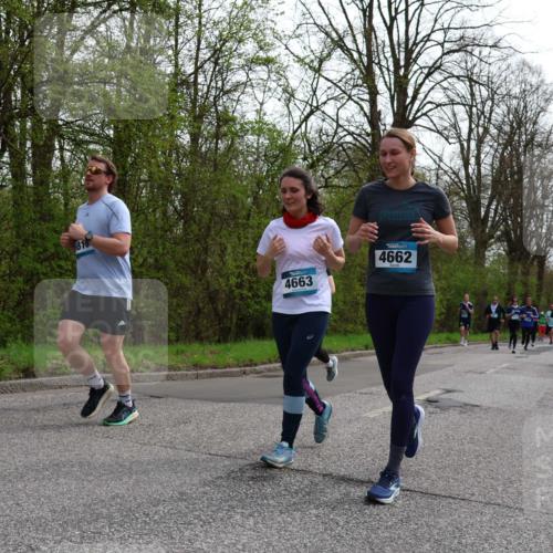12.04.2026 - 45. Internationalen Wilhelmsburger Insellauf Yannick Fuchs http://msf.ph/oto/9507002 12.04.2026 13:02:45 Laufen 818, 4663, 4662 meine-sportfotos.de