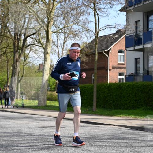 12.04.2026 - 45. Internationalen Wilhelmsburger Insellauf J. Mangold http://msf.ph/oto/9507037 12.04.2026 11:42:26 Ziel 2722, 5432 meine-sportfotos.de