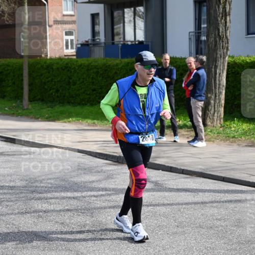 12.04.2026 - 45. Internationalen Wilhelmsburger Insellauf J. Mangold http://msf.ph/oto/9507118 12.04.2026 11:43:56 Ziel 2040, 2663 meine-sportfotos.de