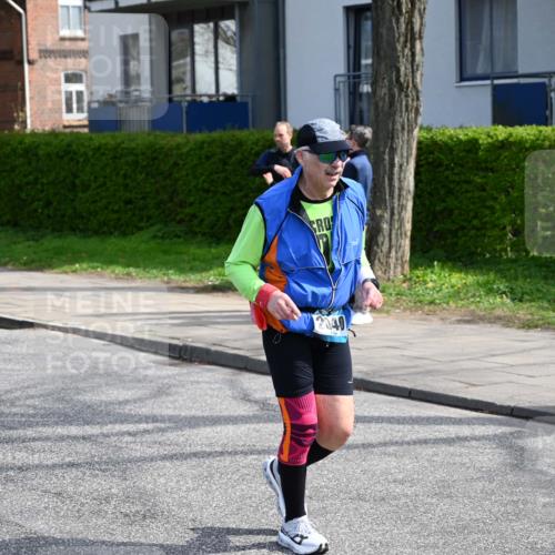 12.04.2026 - 45. Internationalen Wilhelmsburger Insellauf J. Mangold http://msf.ph/oto/9507121 12.04.2026 11:43:57 Ziel 2040, 2663 meine-sportfotos.de