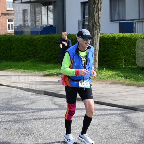 12.04.2026 - 45. Internationalen Wilhelmsburger Insellauf J. Mangold http://msf.ph/oto/9507122 12.04.2026 11:43:57 Ziel 2040, 2663 meine-sportfotos.de
