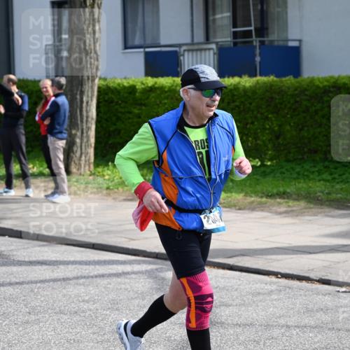 12.04.2026 - 45. Internationalen Wilhelmsburger Insellauf J. Mangold http://msf.ph/oto/9507128 12.04.2026 11:43:57 Ziel 2040, 2663 meine-sportfotos.de