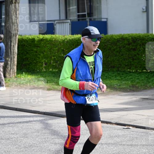 12.04.2026 - 45. Internationalen Wilhelmsburger Insellauf J. Mangold http://msf.ph/oto/9507130 12.04.2026 11:43:57 Ziel 2040, 2663 meine-sportfotos.de