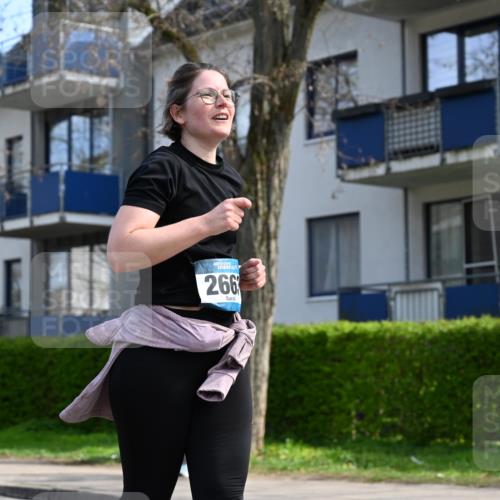 12.04.2026 - 45. Internationalen Wilhelmsburger Insellauf J. Mangold http://msf.ph/oto/9507158 12.04.2026 11:44:13 Ziel 2040, 2663 meine-sportfotos.de
