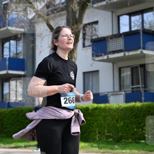 12.04.2026 - 45. Internationalen Wilhelmsburger Insellauf J. Mangold http://msf.ph/oto/9507159 12.04.2026 11:44:13 Ziel 2040, 2663 meine-sportfotos.de