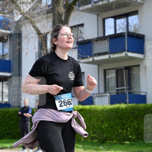 12.04.2026 - 45. Internationalen Wilhelmsburger Insellauf J. Mangold http://msf.ph/oto/9507160 12.04.2026 11:44:13 Ziel 2040, 2663 meine-sportfotos.de