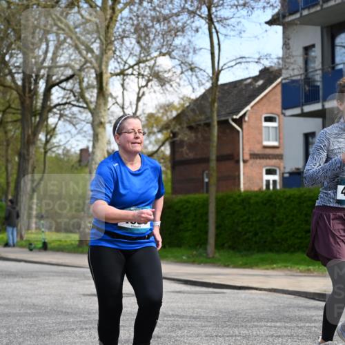 12.04.2026 - 45. Internationalen Wilhelmsburger Insellauf J. Mangold http://msf.ph/oto/9507190 12.04.2026 11:46:28 Ziel 2904, 4685, 4688, 2996 meine-sportfotos.de