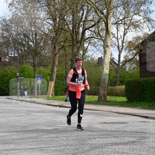 12.04.2026 - 45. Internationalen Wilhelmsburger Insellauf J. Mangold http://msf.ph/oto/9507201 12.04.2026 11:46:46 Ziel 4688, 2996 meine-sportfotos.de