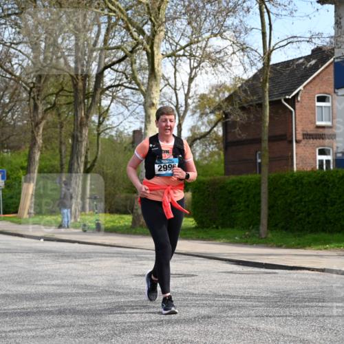 12.04.2026 - 45. Internationalen Wilhelmsburger Insellauf J. Mangold http://msf.ph/oto/9507211 12.04.2026 11:46:47 Ziel 2996 meine-sportfotos.de