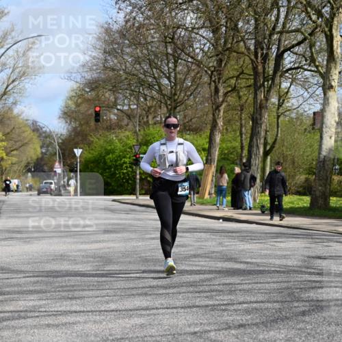 12.04.2026 - 45. Internationalen Wilhelmsburger Insellauf J. Mangold http://msf.ph/oto/9507310 12.04.2026 11:51:57 Ziel 3544 meine-sportfotos.de