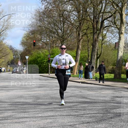 12.04.2026 - 45. Internationalen Wilhelmsburger Insellauf J. Mangold http://msf.ph/oto/9507311 12.04.2026 11:51:57 Ziel 3544 meine-sportfotos.de