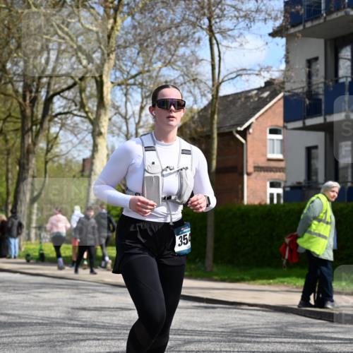 12.04.2026 - 45. Internationalen Wilhelmsburger Insellauf J. Mangold http://msf.ph/oto/9507333 12.04.2026 11:51:59 Ziel 3544 meine-sportfotos.de