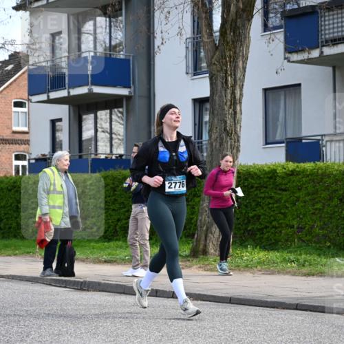 12.04.2026 - 45. Internationalen Wilhelmsburger Insellauf J. Mangold http://msf.ph/oto/9507399 12.04.2026 11:53:45 Ziel 4508, 2566, 2776, 2093, 2679, 2680 meine-sportfotos.de