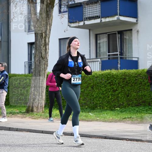 12.04.2026 - 45. Internationalen Wilhelmsburger Insellauf J. Mangold http://msf.ph/oto/9507407 12.04.2026 11:53:46 Ziel 4508, 2566, 2776, 2093, 2679, 2680 meine-sportfotos.de