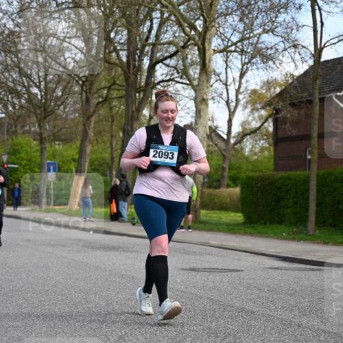 12.04.2026 - 45. Internationalen Wilhelmsburger Insellauf J. Mangold http://msf.ph/oto/9507432 12.04.2026 11:54:00 Ziel 2776, 2093, 2679, 2680 meine-sportfotos.de