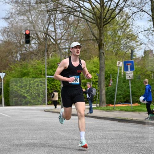 12.04.2026 - 45. Internationalen Wilhelmsburger Insellauf J. Mangold http://msf.ph/oto/9507502 12.04.2026 12:46:34 Ziel 3389, 5365, 3048, 5413, 4656, 5556 meine-sportfotos.de