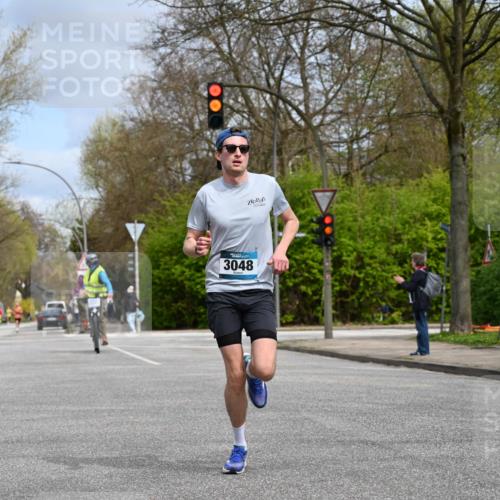 12.04.2026 - 45. Internationalen Wilhelmsburger Insellauf J. Mangold http://msf.ph/oto/9507539 12.04.2026 12:46:56 Ziel 3048, 5413, 4656, 5556, 5709, 3750, 3301, 4466 meine-sportfotos.de