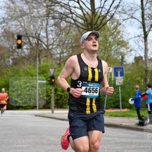 12.04.2026 - 45. Internationalen Wilhelmsburger Insellauf J. Mangold http://msf.ph/oto/9507581 12.04.2026 12:47:08 Ziel 3048, 5413, 4656, 5556, 5709, 3750, 3301, 4466, 5495, 3452, 4877 meine-sportfotos.de