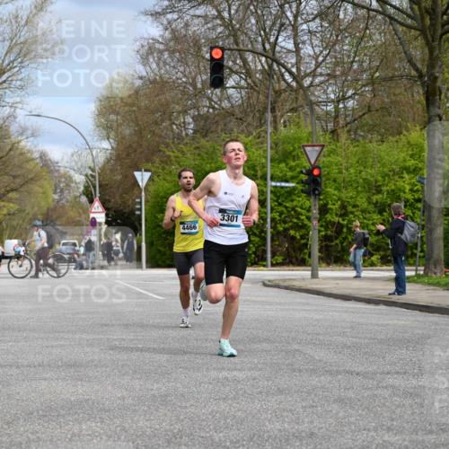 12.04.2026 - 45. Internationalen Wilhelmsburger Insellauf J. Mangold http://msf.ph/oto/9507607 12.04.2026 12:47:23 Ziel 5709, 3750, 3301, 4466, 5495, 3452, 4877, 4874, 5607, 5364 meine-sportfotos.de