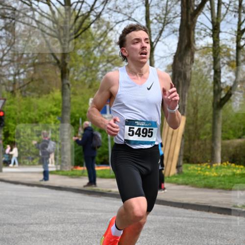 12.04.2026 - 45. Internationalen Wilhelmsburger Insellauf J. Mangold http://msf.ph/oto/9507649 12.04.2026 12:47:37 Ziel 4466, 5495, 3452, 4877, 4874, 5607, 5364, 5853 meine-sportfotos.de