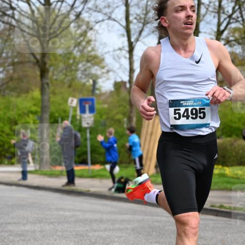 12.04.2026 - 45. Internationalen Wilhelmsburger Insellauf J. Mangold http://msf.ph/oto/9507651 12.04.2026 12:47:37 Ziel 4466, 5495, 3452, 4877, 4874, 5607, 5364, 5853 meine-sportfotos.de