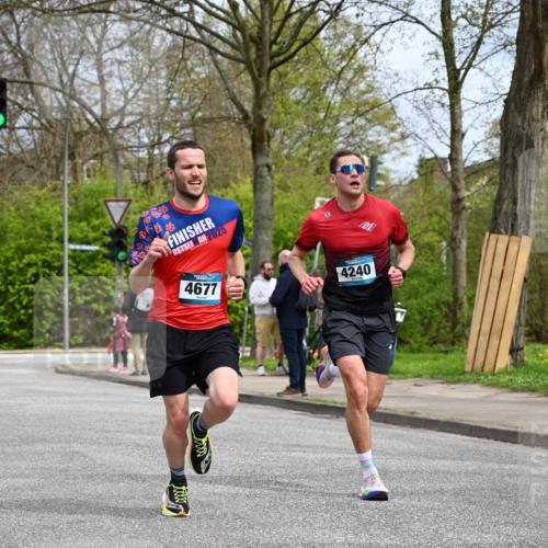 12.04.2026 - 45. Internationalen Wilhelmsburger Insellauf J. Mangold http://msf.ph/oto/9507756 12.04.2026 12:48:32 Ziel 3159, 4677, 4240, 4893, 3947, 5648, 4876, 2378, 5625 meine-sportfotos.de