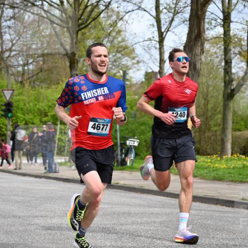 12.04.2026 - 45. Internationalen Wilhelmsburger Insellauf J. Mangold http://msf.ph/oto/9507760 12.04.2026 12:48:33 Ziel 3159, 4677, 4240, 4893, 3947, 3947, 5648, 4876, 2378, 5625 meine-sportfotos.de